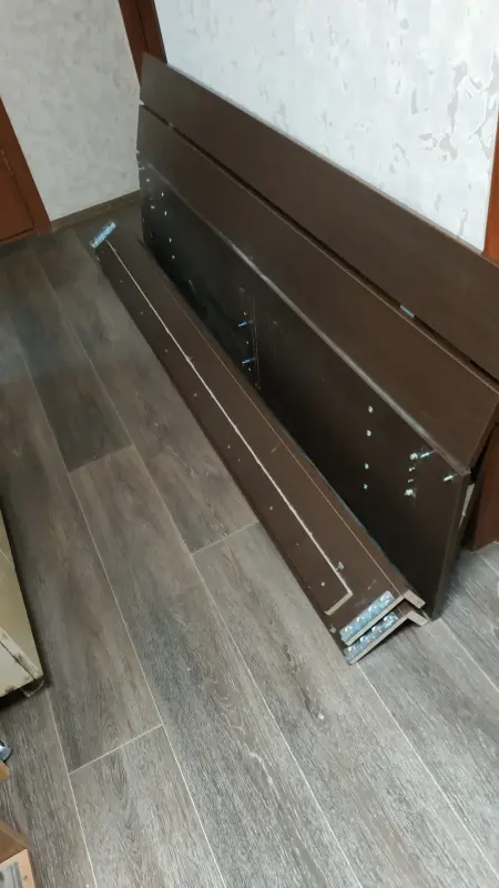 Двуспальная кровать