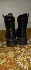 Зимние полусапожки женские