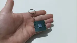 Брелок айтишника Redhim-PC #1