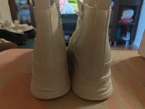 Ботинки женские