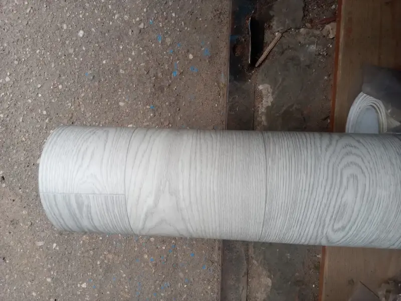 Линолеум утеплённый толщина 2,9, защитный слой-0,4 мм,хорошие остатки