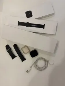 Apple Watch Series 6(44 mm) умные часы