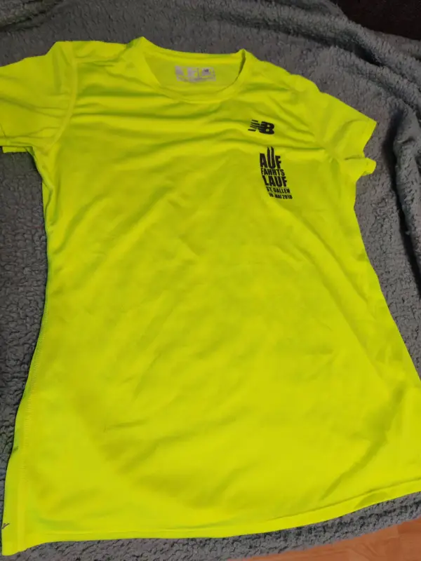 Футболка New balance