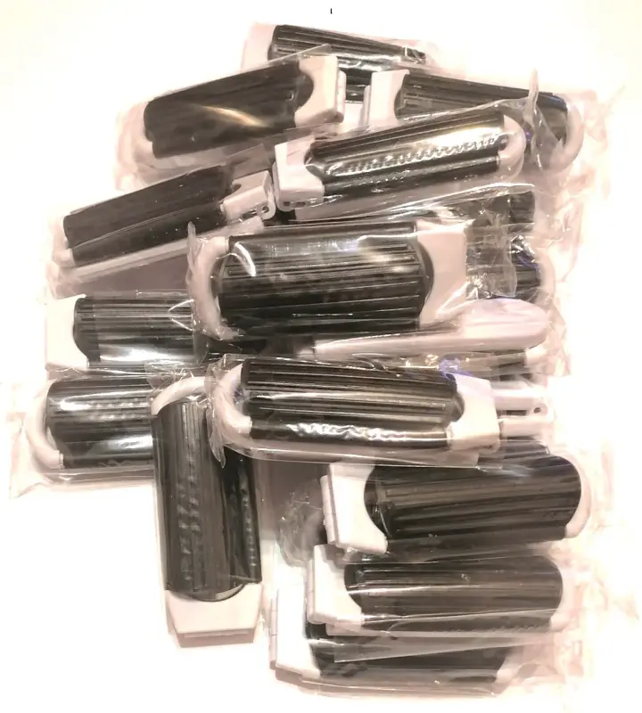 Средства и аксессуары для волос - Расчёска массажная складная с зеркалом - Вся Беларусь - Фото 2 Расчёска массажная складная с зеркалом - Вся Беларусь - 235086 - Доска объявлений Kupika.by - Фото 2