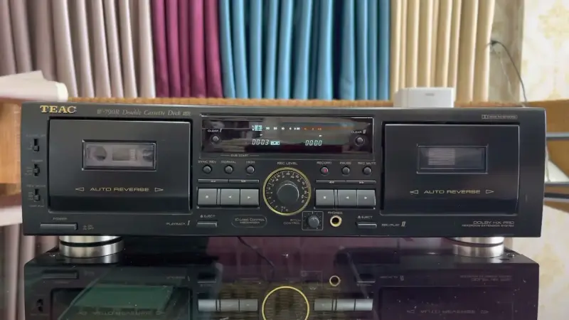 Дека магнитофон-приставка TEAC W-790R