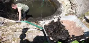 Чистка пруда и водоема.Откачка воды
