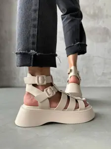 продам босоножки