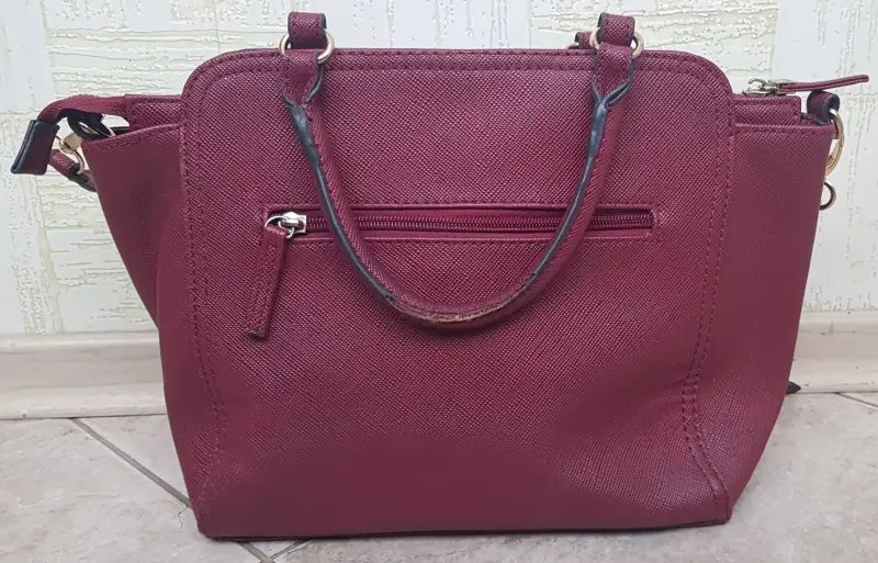 Женские аксессуары - Стильная и практичная сумка Carpisa цвета бордо - Вся Беларусь - Фото 2 Стильная и практичная сумка Carpisa цвета бордо - Вся Беларусь - 232468 - Доска объявлений Kupika.by - Фото 2