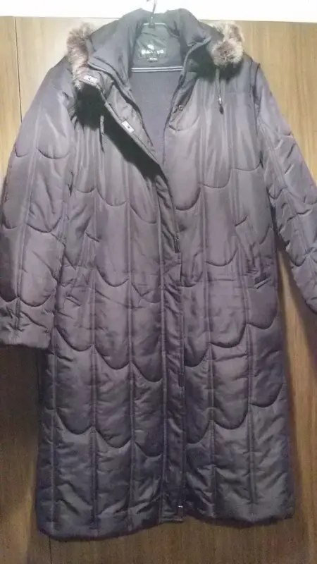 Пальто демисезонное с капюшоном, б/у, р.52-54