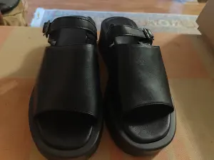 Шлепанцы женске