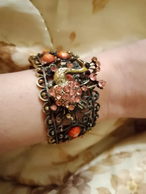 Женский браслет