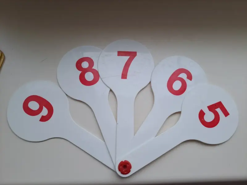 Веера цифр от 1-10 и знаков математических,  пластиковые, б.у - Вся Беларусь - 233085 - Доска объявлений Kupika.by - Фото 3