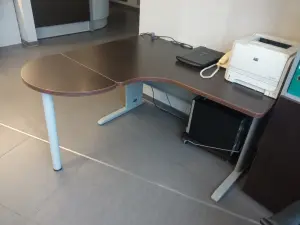 угловой стол