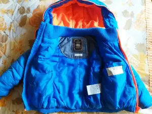 Куртка голубая с оранжевыми вставками на 1.5-2.5г, толстый утеплитель