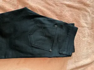 Брюки черные, размер XS