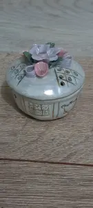 Винтажная маленькая шкатулка