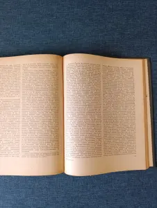 Книга. В. БЕЛИНСКИЙ. Избранные сочинения.