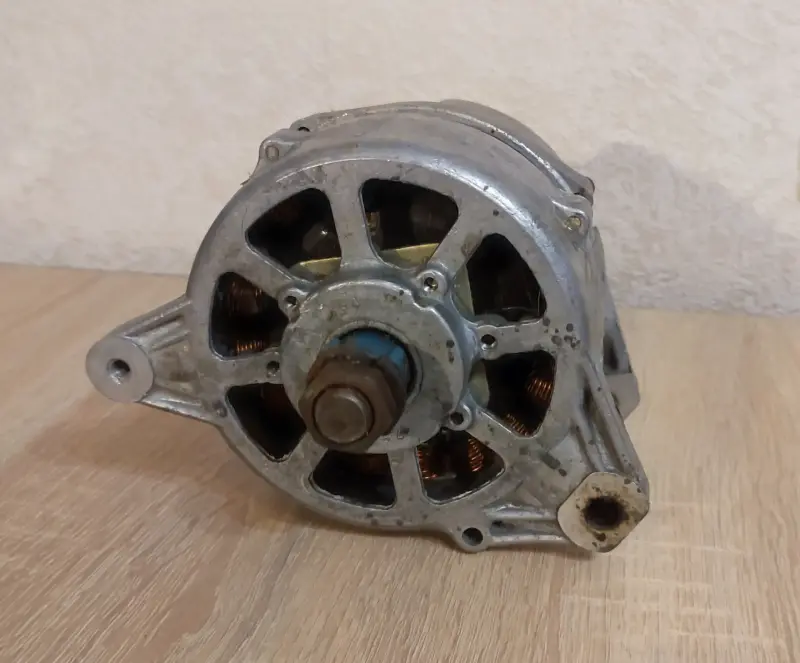 Генератор Г254-УХЛ-14V-40A. С хранения.