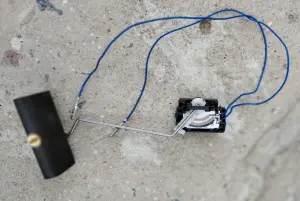 Поплавок уровня топлива