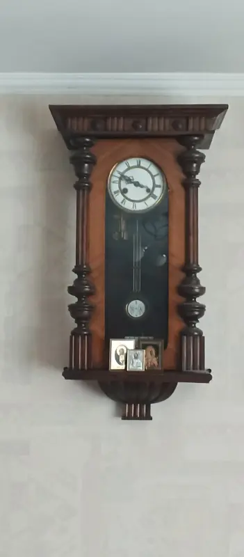 Это старинные настенные часы Gustav Becker (Густав Бекер).19 век