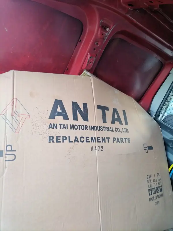 Автозапчасти - Капот Рено Логан 2 (2013-2018 дорестайл) - Подсвилье - Фото 2 Капот Рено Логан 2 (2013-2018 дорестайл) - Подсвилье - 238533 - Доска объявлений Kupika.by - Фото 2