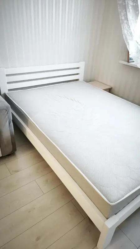Деревянная кровать 140*200