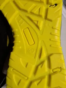 Кроссовки для электриков с железными носами, фирменные, р.45, летние