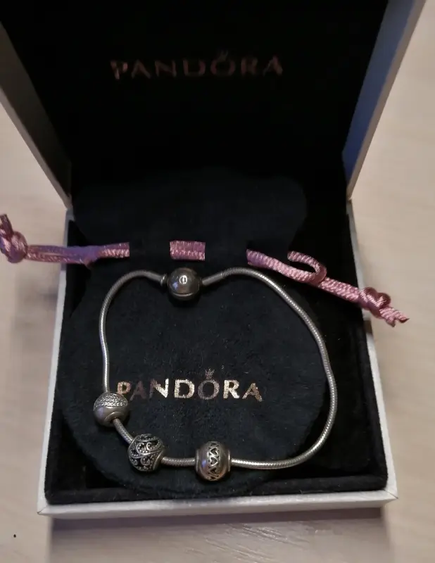 Браслет Pandora + 3 шарма. Оригинал - Вся Беларусь - 237658 - Доска объявлений Kupika.by - Фото 6