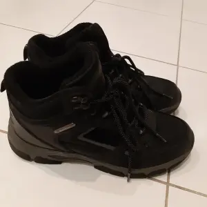 Ботинки мужские