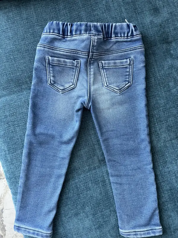 Одежда для девочек - Утеплённые джинсы и свитер - Вся Беларусь - Фото 4 Утеплённые джинсы и свитер - Вся Беларусь - 238289 - Доска объявлений Kupika.by - Фото 4