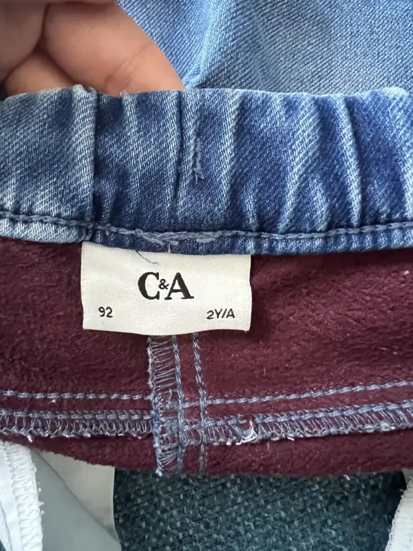 Одежда для девочек - Утеплённые джинсы и свитер - Вся Беларусь - Фото 3 Утеплённые джинсы и свитер - Вся Беларусь - 238289 - Доска объявлений Kupika.by - Фото 3