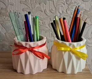 Ваза-кашпо, новая, ручная работа из гипса