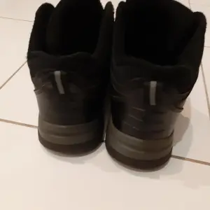 Ботинки мужские