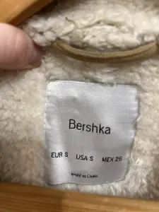 Дубленка Bershka