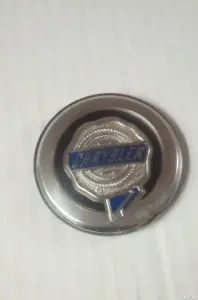 Куплю эмблему Крайслер