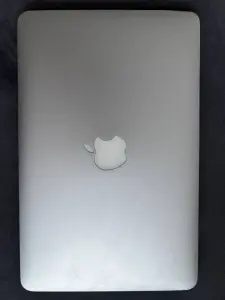 MacBook Air (11-Inch, mid 2012) ноутбук