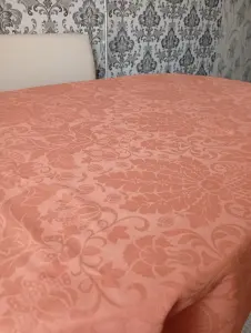 Скатерть ,две салфетки 145/110