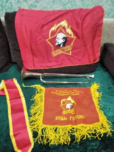 Горн пионерский СССР вымпел флаг