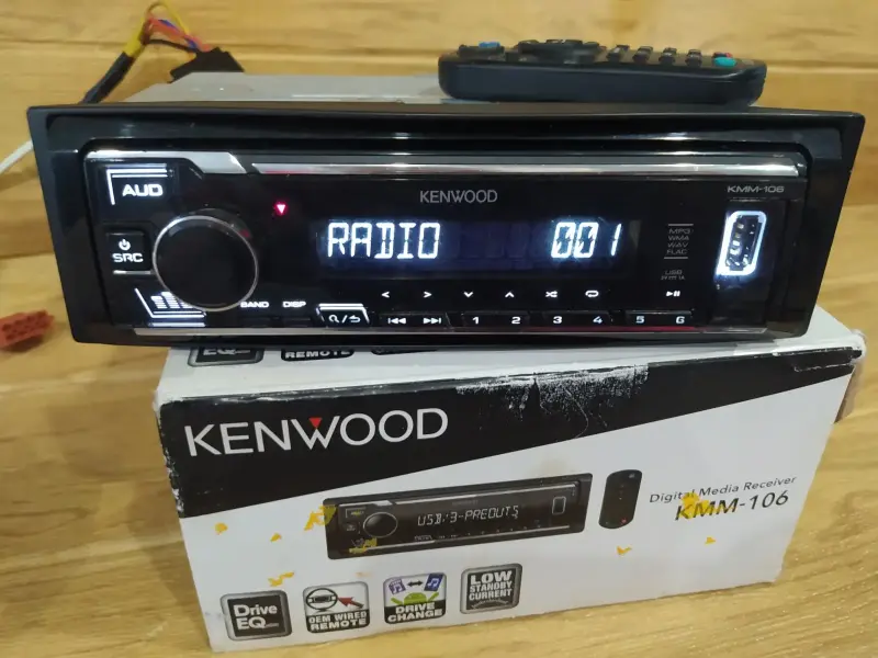 Kenwood USB KMM 106 магнитола