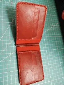 Зажим для купюр