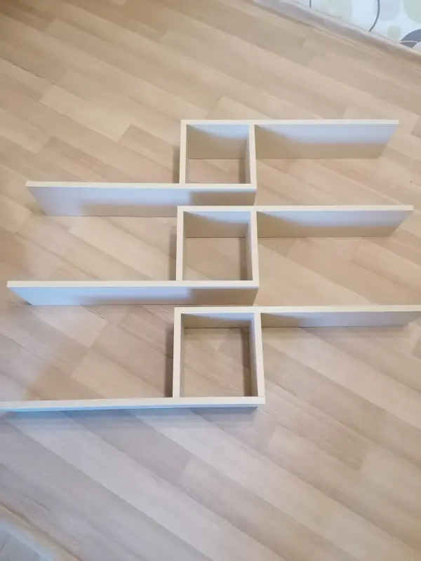 Полка на стену