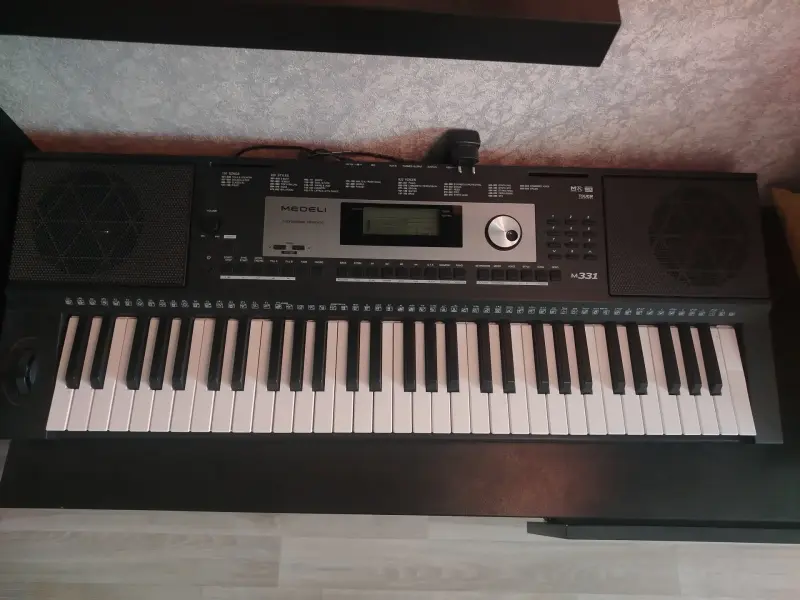 Синтезатор