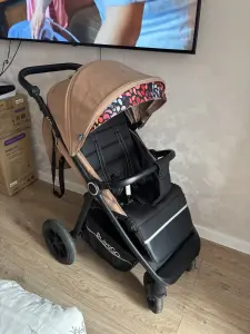 Прогулочная коляска Bubago bass