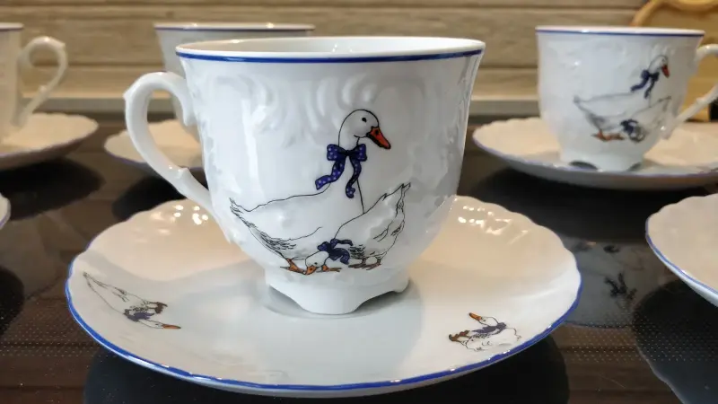 Польская фарфоровая пара,-серия 'Rococo, гусь'