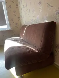 Продам диван недорого