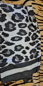 Палантин новый, серо-белый, размер 190-70см