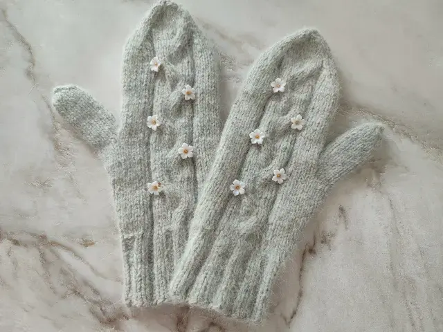 Светло-серые варежки с лилиями - Вся Беларусь - 237246 - Доска объявлений Kupika.by - Фото 3