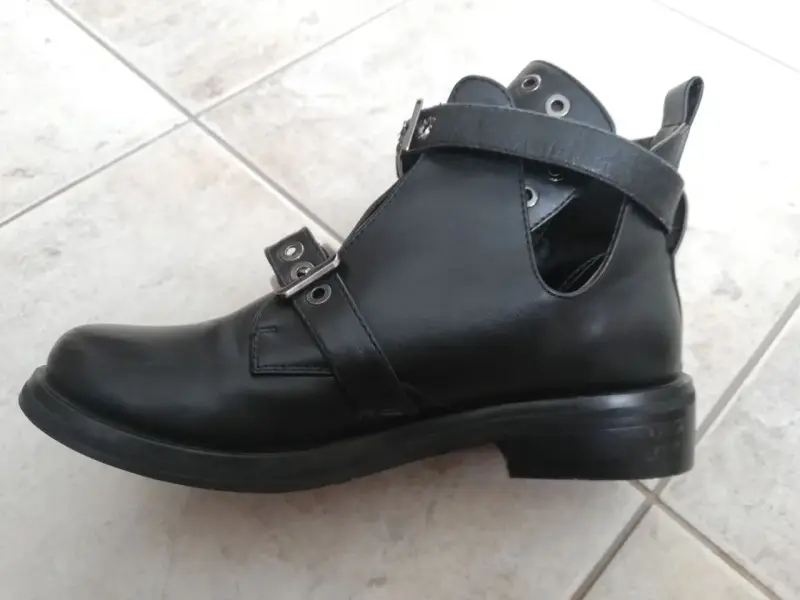 Модные ботинки в байкерском стиле чёрного цвета с пряжками р.36 - Вся Беларусь - 236297 - Доска объявлений Kupika.by - Фото 6
