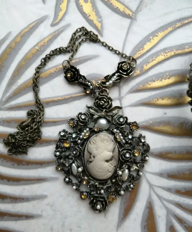 Комплект в стиле винтаж браслет + колье + брошь - Вся Беларусь - 237671 - Доска объявлений Kupika.by - Фото 4