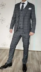 Костюм мужской, галстук,рубашка